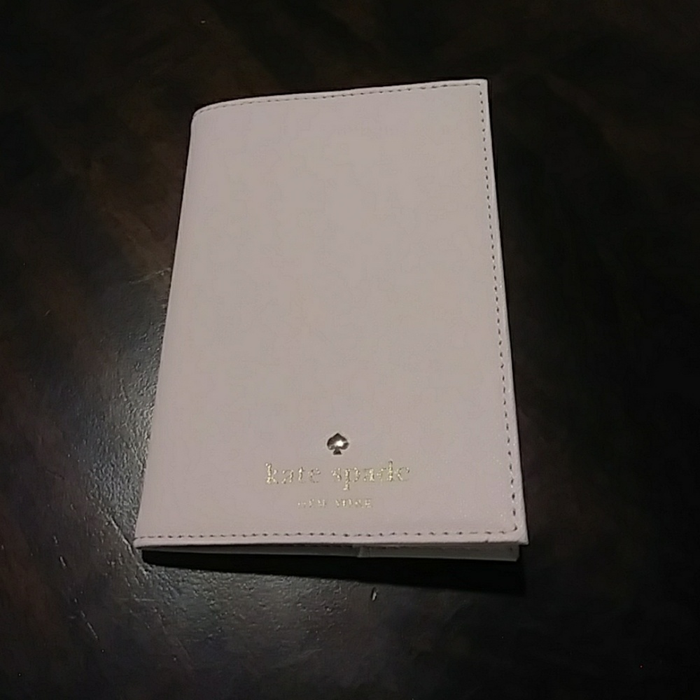 Kate Spade passport cover
